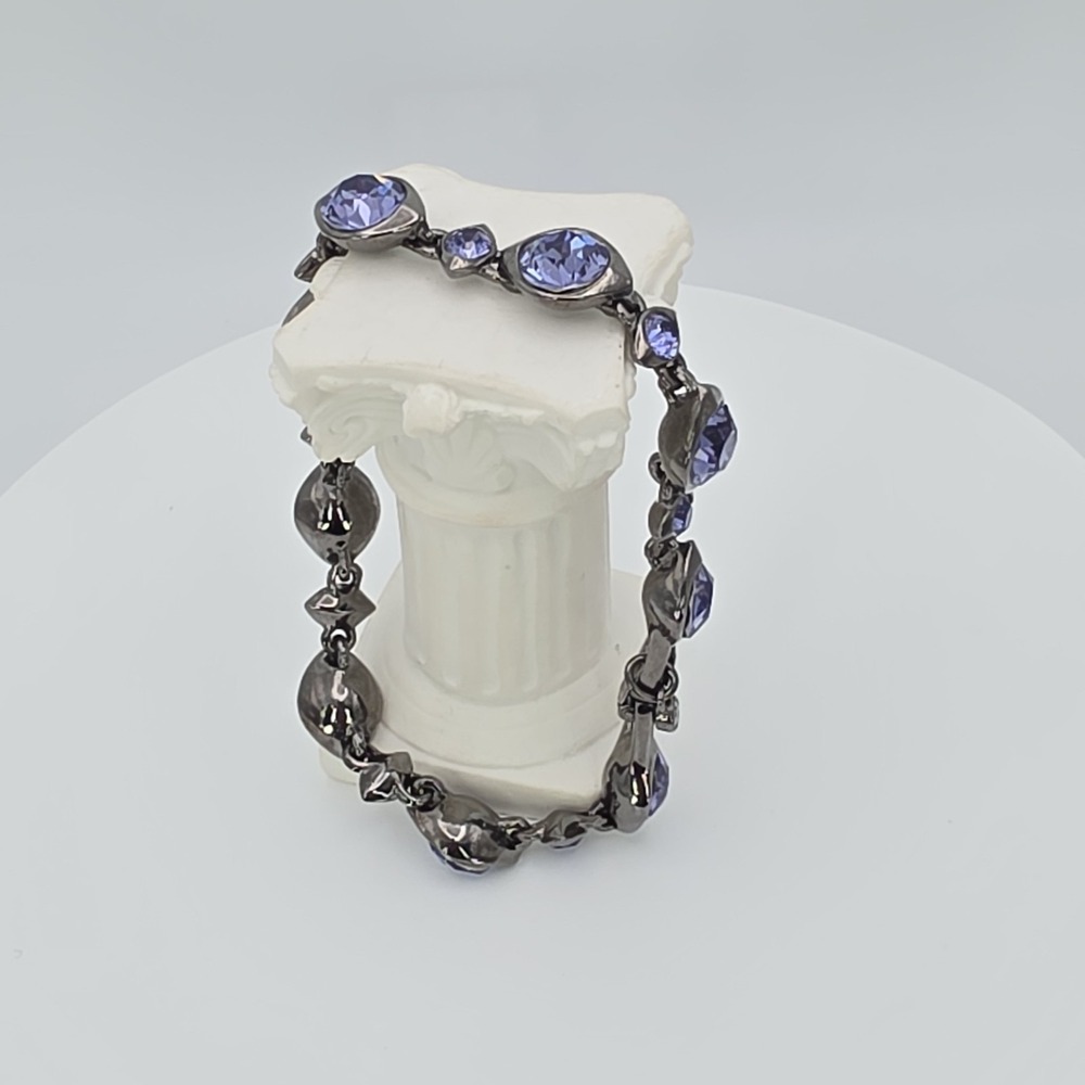 New! GIVENCHY SWAROVSKI Bracelet Purplish & Clear Crystals Gunmetal Gray 7.25" - Picture 5 of 15